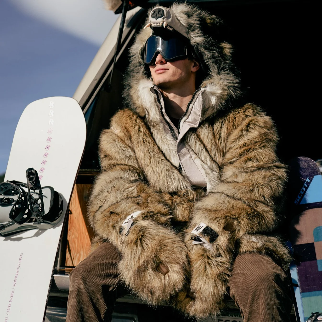 People wearing Wildcoat designs on ski slopes, displaying the fun and uniqueness of the brand